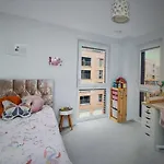Amazing Entire Flat